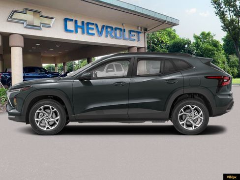 New 2026 Chevrolet Trax LS FWD image 3