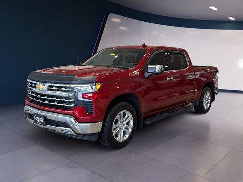 Used 2025 Chevrolet Silverado 1500 LTZ w/ LTZ Premium Package image 3