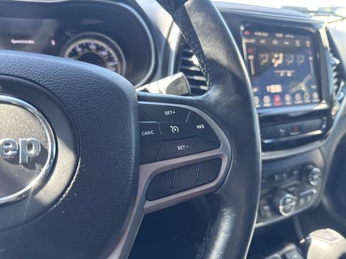 Used 2019 Jeep Cherokee Limited AWD/4WD image 20