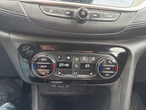 Used 2021 Buick Encore GX Select w/ Sport Touring Package image 18