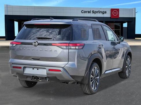 New 2026 Nissan Pathfinder Platinum FWD image 4
