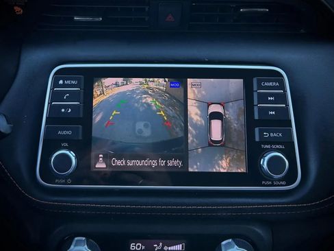 Used 2020 Nissan Kicks SR image 9