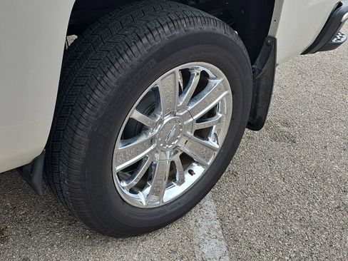 Used 2014 Chevrolet Silverado 1500 High Country w/ High Country Premium Package image 10