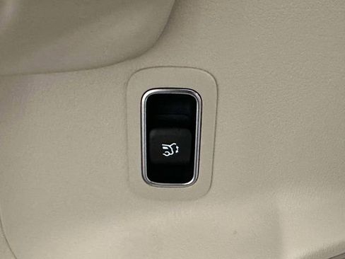 Certified 2026 Mercedes-Benz GLB 250 4MATIC image 20