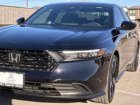Certified 2025 Honda Accord Sport image 11