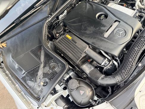 Used 2017 Mercedes-Benz C 300 4MATIC Sedan image 36