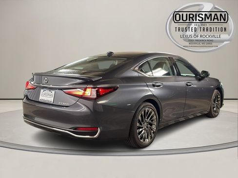 Certified 2025 Lexus ES 300h w/ Luxury Package FWD image 8