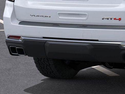 New 2026 GMC Yukon AT4 image 14