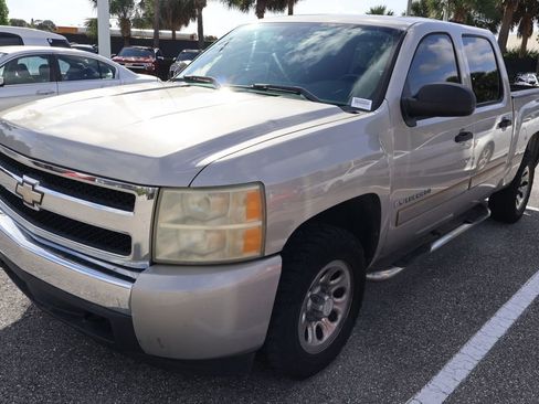 Used 2008 Chevrolet Silverado 1500 LT RWD image 2