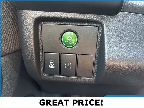 Used 2021 Honda HR-V LX image 7