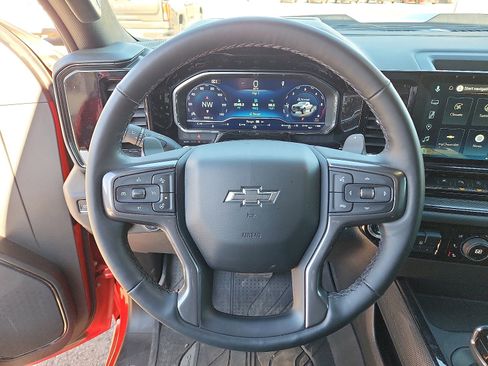 Used 2025 Chevrolet Silverado 1500 ZR2 w/ Technology Package image 18