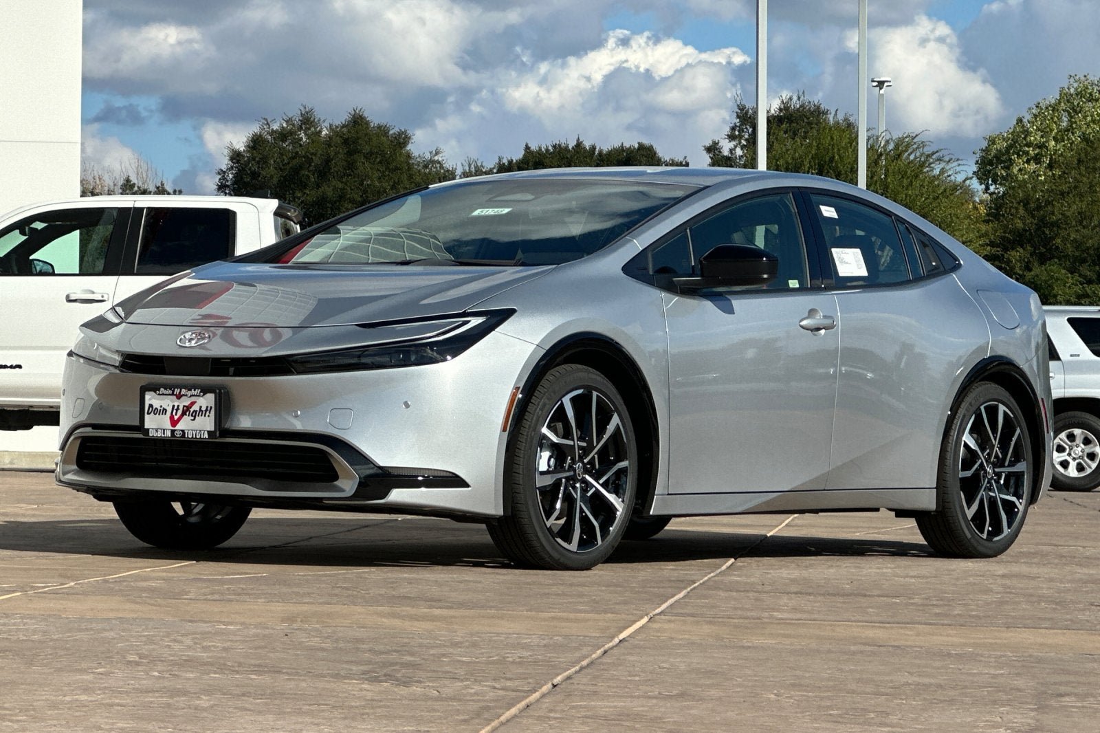 New 2027 Toyota Prius Plug-In Hybrid FWD image 8