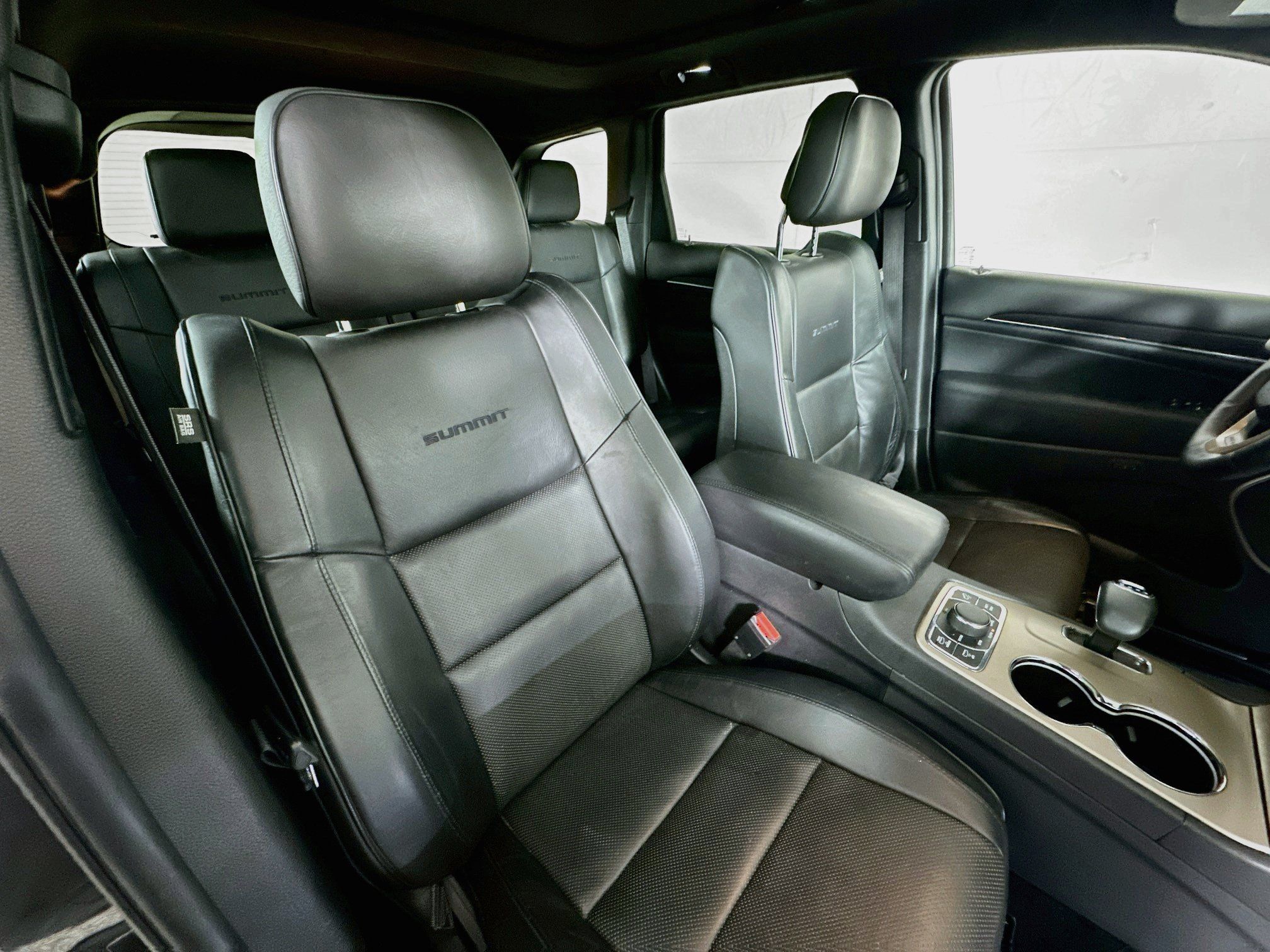 Used 2014 Jeep Grand Cherokee Summit AWD/4WD image 28