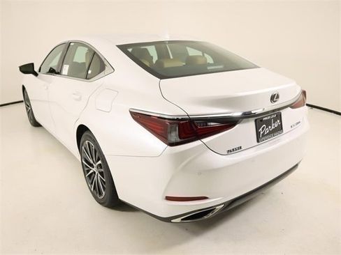 New 2025 Lexus ES 350 w/ Premium Package image 2