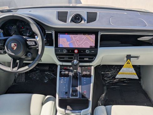 New 2026 Porsche Macan Turbo image 20
