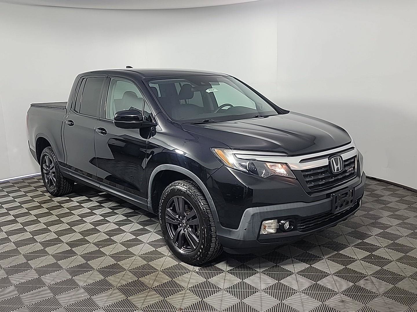 Certified 2020 Honda Ridgeline Sport image 1