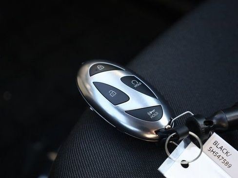 Used 2025 Hyundai Tucson SE image 29