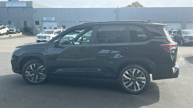 New 2026 Subaru Forester Touring AWD/4WD image 3