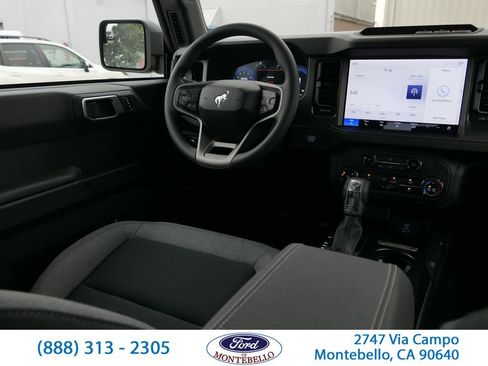 New 2025 Ford Bronco 4-Door image 25