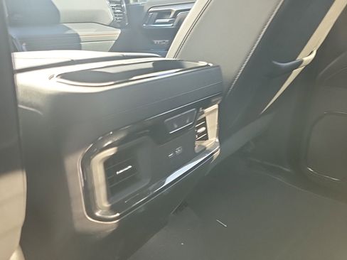 Used 2023 GMC Sierra 1500 AT4 w/ AT4 Premium Package image 19
