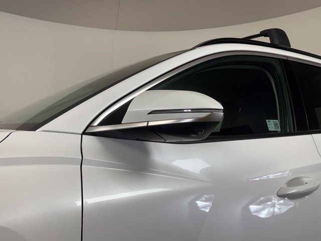 Certified 2025 Hyundai Tucson Limited FWD image 10