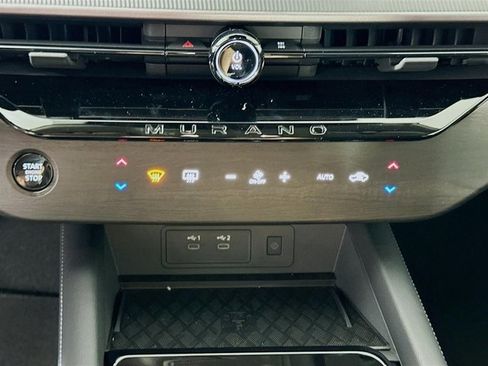 Certified 2025 Nissan Murano SV image 17