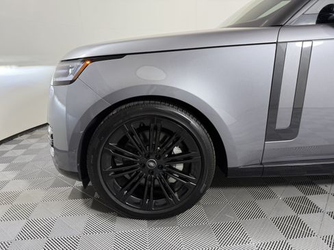 Certified 2025 Land Rover Range Rover SE AWD/4WD image 12