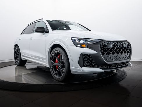 New 2026 Audi RS Q8 performance image 2