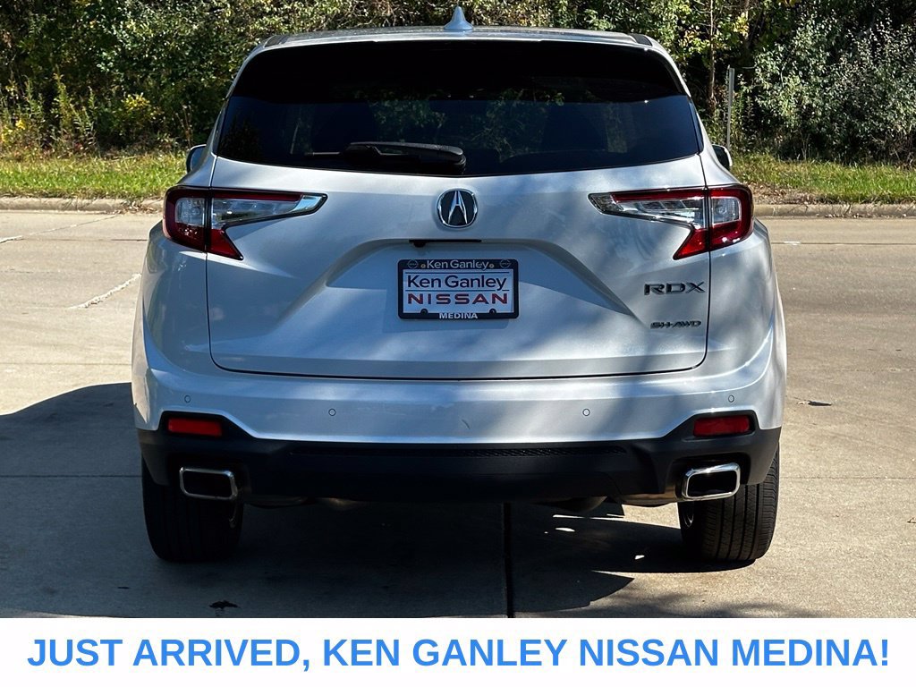 Used 2024 Acura RDX w/ Technology Package AWD/4WD image 4