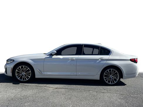 Used 2022 BMW 540i w/ Convenience Package image 25