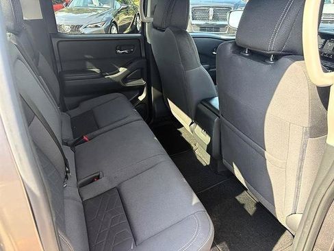 Used 2025 Nissan Frontier SV RWD image 44
