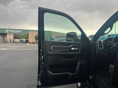 Used 2026 RAM 2500 Big Horn AWD/4WD image 25