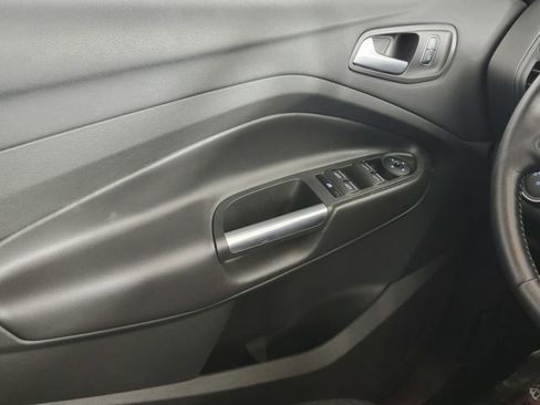 Used 2017 Ford Escape SE w/ Equipment Group 201A image 31