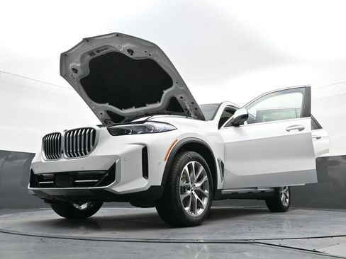 New 2026 BMW X5 xDrive40i image 41