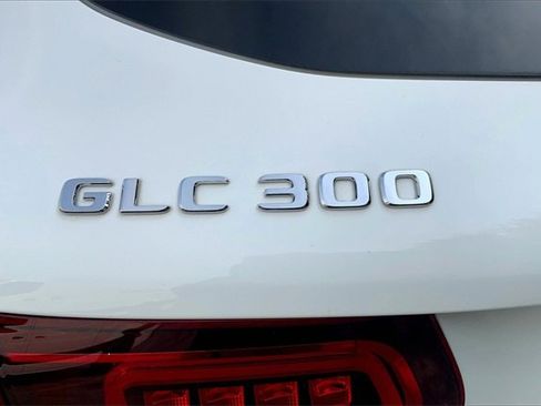 Certified 2022 Mercedes-Benz GLC 300 4MATIC image 8