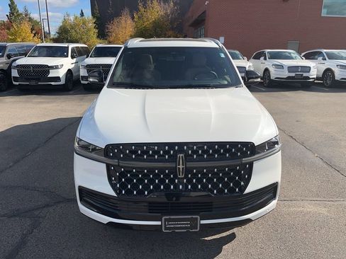New 2025 Lincoln Navigator L Black Label image 8