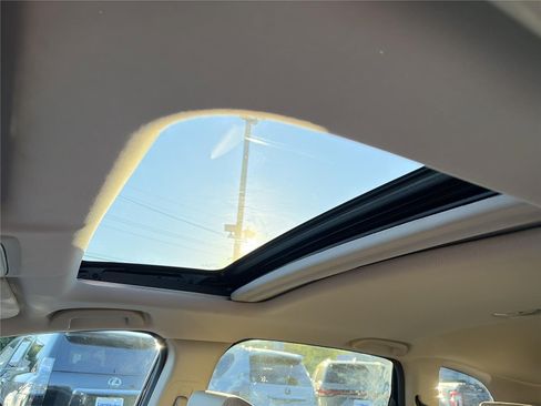 Used 2018 Honda CR-V EX-L image 10