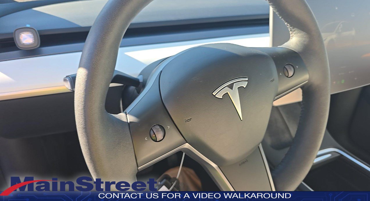 Used 2023 Tesla Model Y AWD image 10