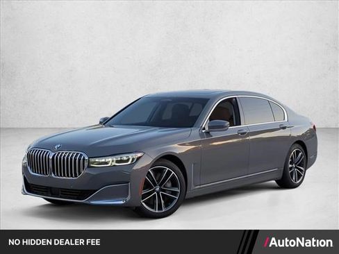 Used 2020 BMW 750i xDrive AWD/4WD image 1