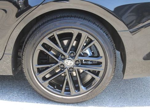 Used 2026 Toyota Camry SE w/ Multimedia Upgrade Package FWD image 8