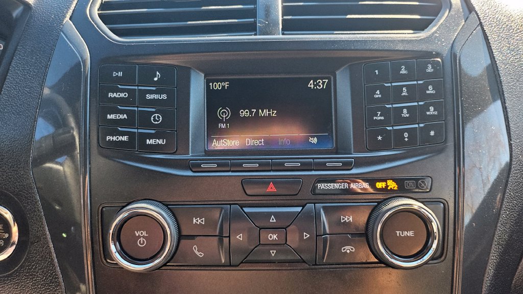Used 2018 Ford Explorer XLT FWD image 35
