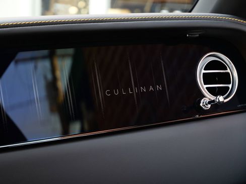 Certified 2026 Rolls-Royce Cullinan AWD/4WD image 30