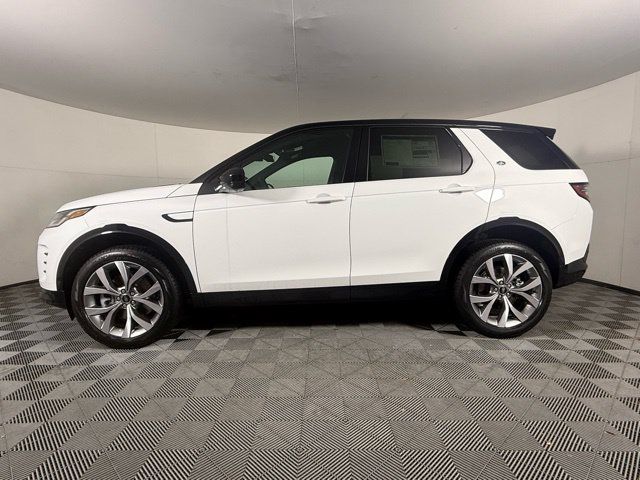 Used 2026 Land Rover Discovery Sport Landmark AWD/4WD image 3