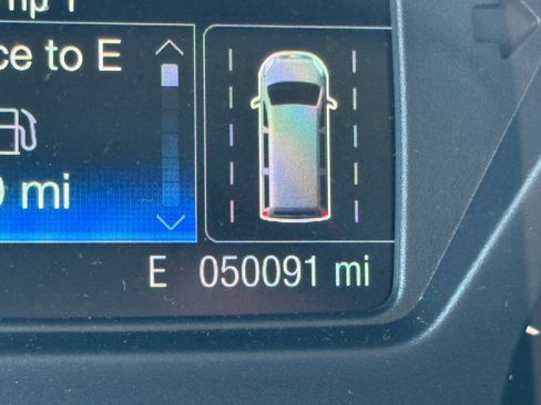 Used 2019 Ford Transit 350 XLT image 13