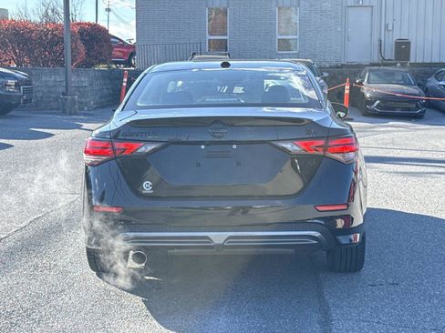 Used 2021 Nissan Sentra SR w/ SR Premium Package image 25