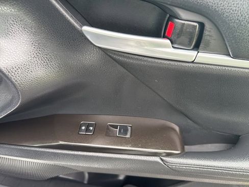 Used 2023 Toyota Camry XSE image 18