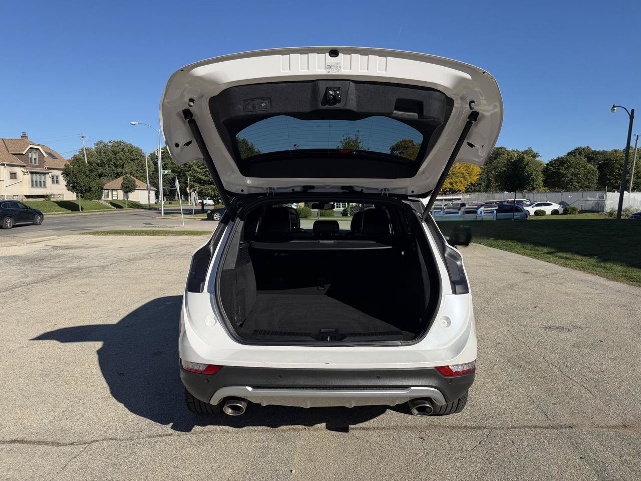 Used 2019 Lincoln MKC Reserve w/ MKC Climate Package AWD/4WD image 8