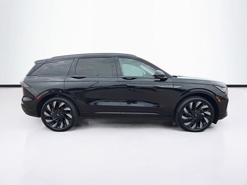 New 2026 Lincoln Nautilus Reserve w/ Jet Appearance Package AWD/4WD image 4