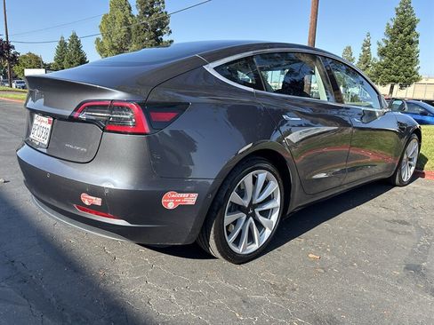 Used 2018 Tesla Model 3 Long Range AWD/4WD image 13
