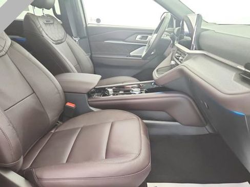 New 2026 Ford Explorer Platinum w/ LUX Leather Package AWD/4WD image 25
